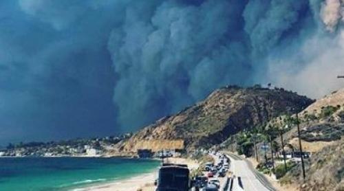 Zeci de morți, sute de dispăruți și case făcute scrum, în cel mai distrugător incendiu din California