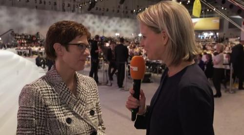 Mini-Merkel. Creștin-democrații germani au o nouă șefă (VIDEO)