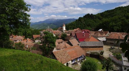 Fabuloasa Românie. Mărginimea Sibiului. Traseu turistic: Răşinari - Tălmăcel - Cârţişoara
