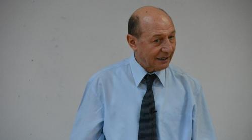 Băsescu: Doamna Dăncilă va pleca de bună voie. Marea problemă e cine vine, că PSD-ul e într-o secetă de lideri