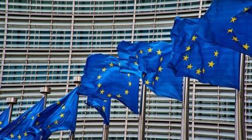 Comisia Europeană instituie prima rezervă rescEU de echipamente medicale