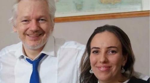 Izolat în ambasada Ecuardorului, dar nici chiar aşa! Julian Assange are doi copii cu avocata sa (VIDEO)