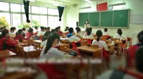 Elevii din China se reîntorc la cursuri