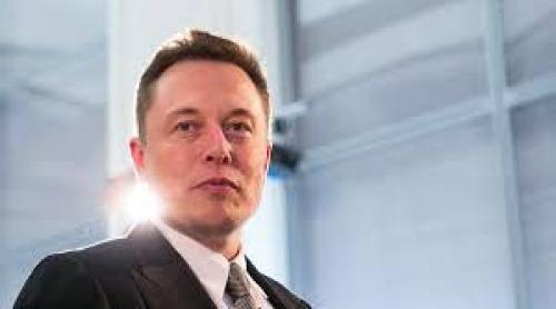 Elon Musk reduce cu 14 miliarde de dolari valoarea companiei Tesla