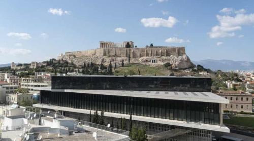 Un hotel de 5 stele din Grecia a primit ordinul de a-și dărâma ultimele două etaje