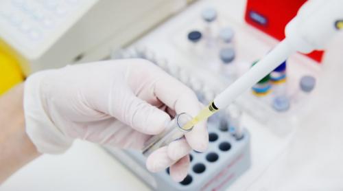 Cercetătorii chinezi sunt încrezători că au găsit tratamentul care va opri pandemia în lipsa unui vaccin