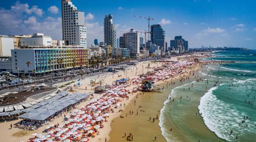 Municipalitatea Tel Aviv-ului va recunoaşte cuplurile de acelaşi sex sau de religii diferite