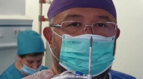 A murit un renumit stomatolog din România. Chemal Taner avea 49 de ani și era infectat cu COVID-19