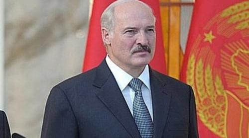 Belarus: Lukașenko anunță un nou scrutin prezidențial după adoptarea unei noi constituții 