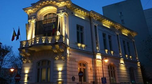 Noaptea Muzeelor 2020 – Proiecţie video pe fostul Palat al Poştelor cu expoziţiile MNIR, scriitorii şi actorii în dialog la MNLR şi Muzeul Cotroceni lansează un tur virtual