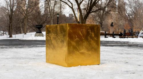 Un cub de aur pur în valoare de 11,7 milioane de dolari "aruncat" în mijlocul Central Park din New York