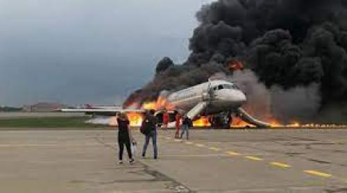 Miami: Avion în flăcări în momentul aterizării pe pistă