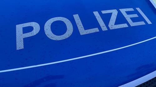 Germania: un bărbat nu-și recunoaște soția întinsă în pat și sună la poliție