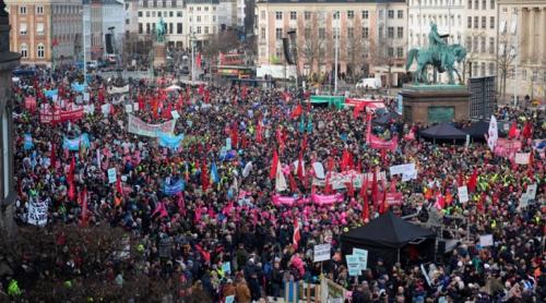 Danemarca: Mii de oameni au protestat împotriva desființării unei sărbători legale din cauza războiului din Ucraina