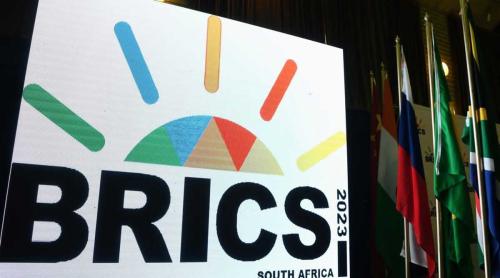 Peste 40 de țări cer să se alăture BRICS pentru a se îndepărta de ordinea mondială condusă de Occident 