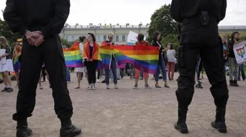 Rusia vrea să interzică „mișcarea internațională LGBT” din cauza „extremismului”