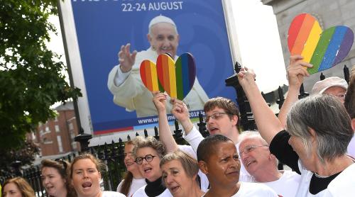 Papa Francisc își cere scuze după ce a folosit o insultă anti-LGBTQ