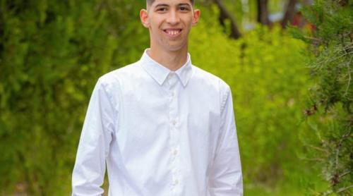 Antonio, adolescentul, care, deși a vorbit pentru prima dată la 8 ani, a luat 9,95 la proba de matematică a Evaluării Naționale