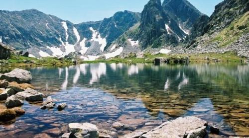 Fabuloasa Românie. Sus, la munte, la răcoare! Lacuri și pârâuri în Retezat