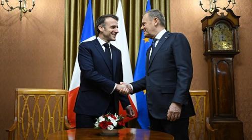 Donald Tusk după întâlnirea cu Emmanuel Macron: Alegătorii vor alege președinții, nu Putin