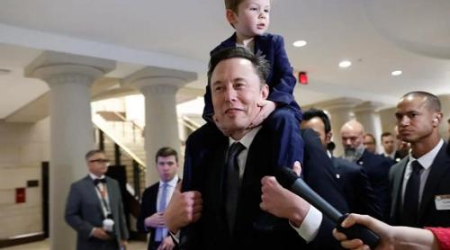  Elon Musk devine primul om din lume cu o avere de peste 400 de miliarde de dolari