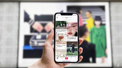 „Refugiați TikTok”: într-un gest de protest tinerii americani se îndreapta către o altă rețea socială chineză: „Le vom oferi direct datele noastre!”