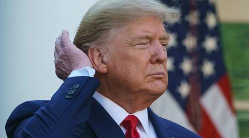Trump semnează un ordin executiv împotriva dușurilor cu presiune scăzută: „În cazul meu, vreau un duș plăcut ca să am grijă de părul meu frumos”