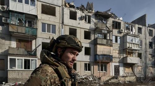 Ucraina: Guvernatorul regiunii Sumi acuzat că a organizat o ceremonie militară în ziua atacului rusesc soldat cu zeci de morți