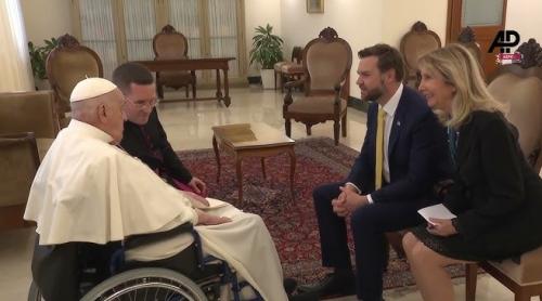 Papa l-a primit pe JD Vance la Vatican pentru „câteva minute”