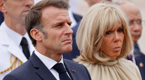Macron: "Nu am fost niciodată adolescent. Nu-mi plac adolescenții. Nu-i înțeleg. Soția mea îi înțelege"
