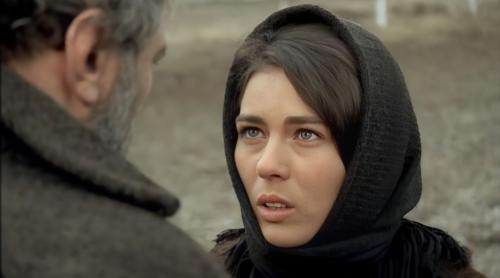 La mulți ani, Ioana Pavelescu! A uimit cinematografia noastră cu rolul din ”Osânda”