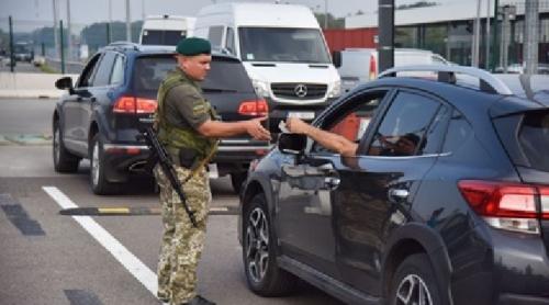 Ucraina relaxează restricțiile: bărbații între 18 și 22 de ani autorizați să părăsească țara
