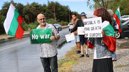 Vizita lui von der Leyen la uzina de armament din Bulgaria, întâmpinată cu proteste 