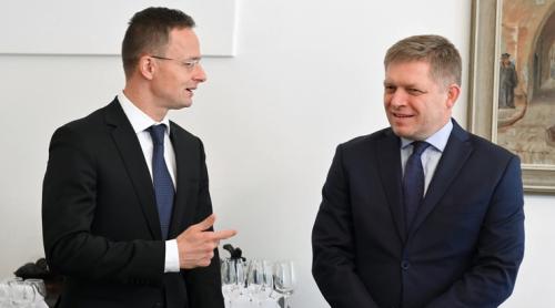 Premierul slovac și șeful diplomației ungare participă la parada militară din Beijing împreună cu Putin și Xi