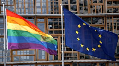 UE amenință cu procese statele membre care refuză să se conformeze politicilor privind drepturile LGBTQ+, inclusiv promovarea agendei transgender