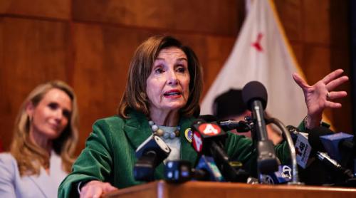 Nancy Pelosi, aliată ferventă a comunității LGBTQ+, își anunță retragerea