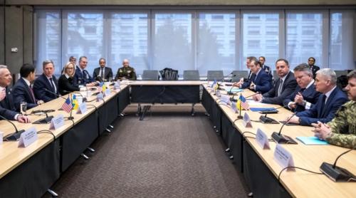 Ucraina și SUA ajung la un acord asupra majorității punctelor din planul de pace; teritoriile și NATO vor fi decise de Zelensky și Trump