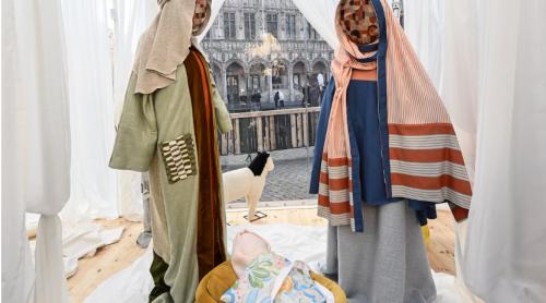 Bruxelles provoacă indignare cu o scenă a nașterii lui Iisus fără chipuri, „inclusivă”