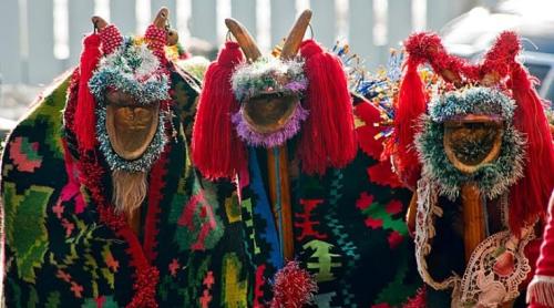 Tradiţii şi superstiţii. Ce semnifică obiceiul mersului cu capra