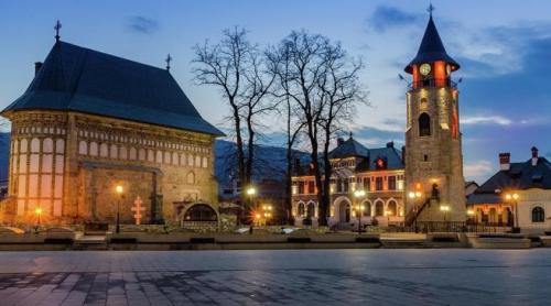 Fabuloasa Românie. Străjer la Curtea Domnească din Piatra Neamț