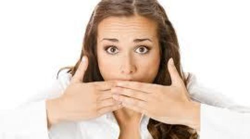 ATENȚIE! Regimul bogat în proteine poate fi la originea respirației urât mirositoare