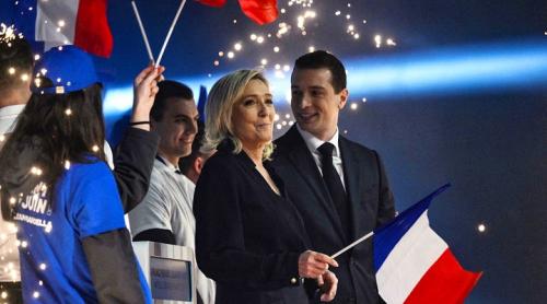 Franța: Jordan Bardella depășește popularitatea lui Marine Le Pen în sondaje