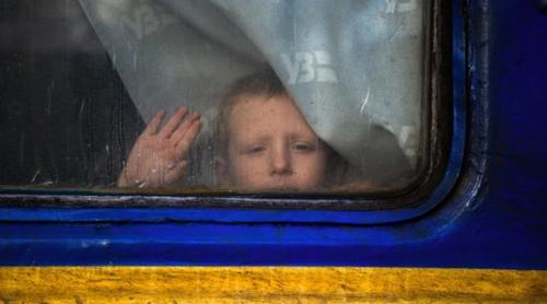 Ucraina a adoptat legea pentru evacuarea forțată a copiilor din zonele de război chiar și fără acordul părinților 