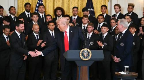 Trump îi îndeamnă pe diplomații iranieni să ceară azil și să contribuie la construirea unui viitor mai bun pentru țara lor