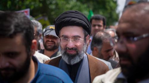 Mojtaba Khamenei, fiul fostului lider suprem al Iranului și posibil succesor, ar fi fost rănit într-un atac aerian