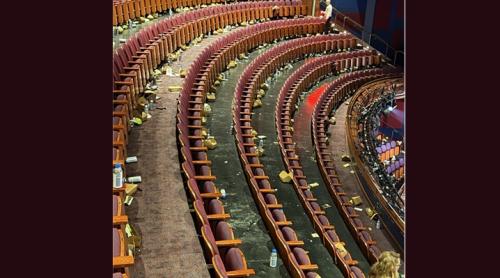 Oscar pentru ipocrizie: vedetele Hollywoodului care predică salvarea planetei lasă tone de gunoi în sală și au zero respect pentru angajați