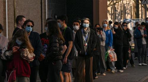 Marea Britanie: alerta sanitară generală în fața unei epidemii fulgerătoare de meningită