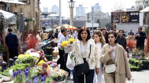 Iranienii între frică și speranță: „Vreți să ne lăsați singuri cu Mojtaba?”