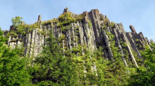 Sus, sus, sus, la munte sus” Cum se poate dormi liniștit fără să fi văzut Detunatele