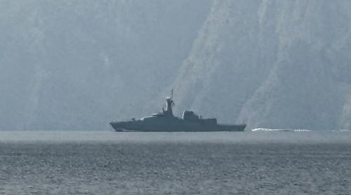 Navele de război americane traversează Strâmtoarea Hormuz pentru prima dată de la începutul războiului cu Iranul